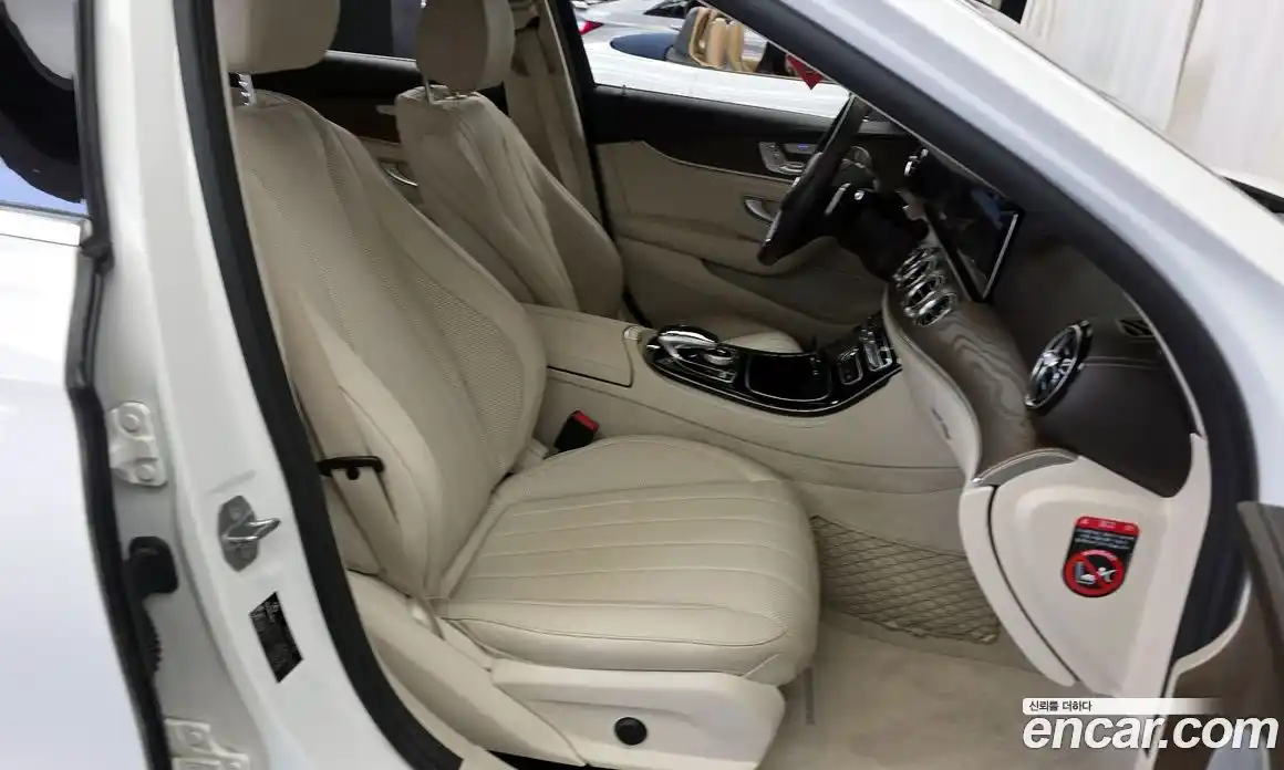 Mercedes-Benz E-Class 2017 2.0 гидро в Москве № 1617036, фото 15