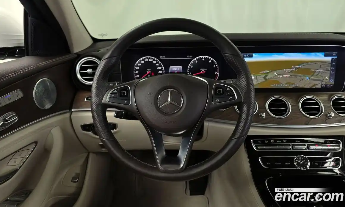 Mercedes-Benz E-Class 2017 2.0 гидро в Москве № 1617036, фото 17
