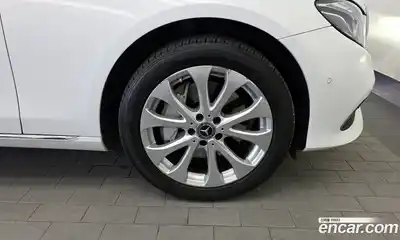 Mercedes-Benz E-Class 2017 2.0 гидро в Москве № 1617036, миниатюра 4