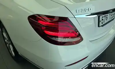 Mercedes-Benz E-Class 2017 2.0 гидро в Москве № 1617036, миниатюра 8