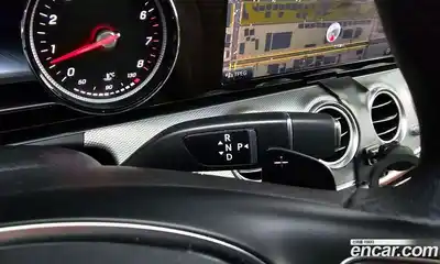 Mercedes-Benz E-Class 2018 2.0 гидро в Москве № 1617106, миниатюра 11
