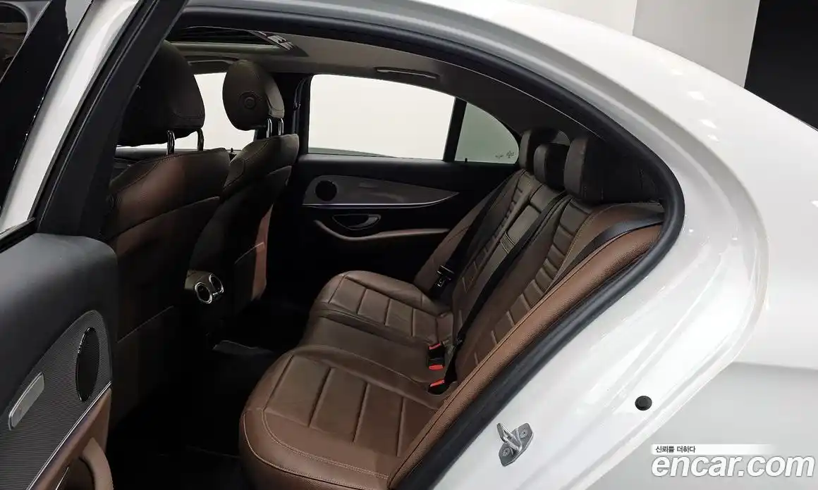 Mercedes-Benz E-Class 2018 2.0 гидро в Москве № 1617106, фото 17