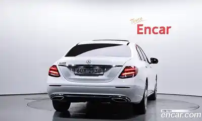 Mercedes-Benz E-Class 2018 2.0 гидро в Москве № 1617106, миниатюра 3