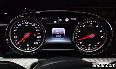 Mercedes-Benz E-Class 2018 2.0 гидро в Москве № 1617106, миниатюра 10