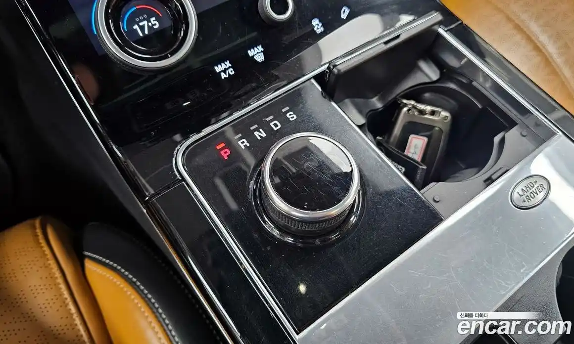 Land Rover Range-Rover Velar 2018 3.0 гидро в Москве № 1619682, фото 12