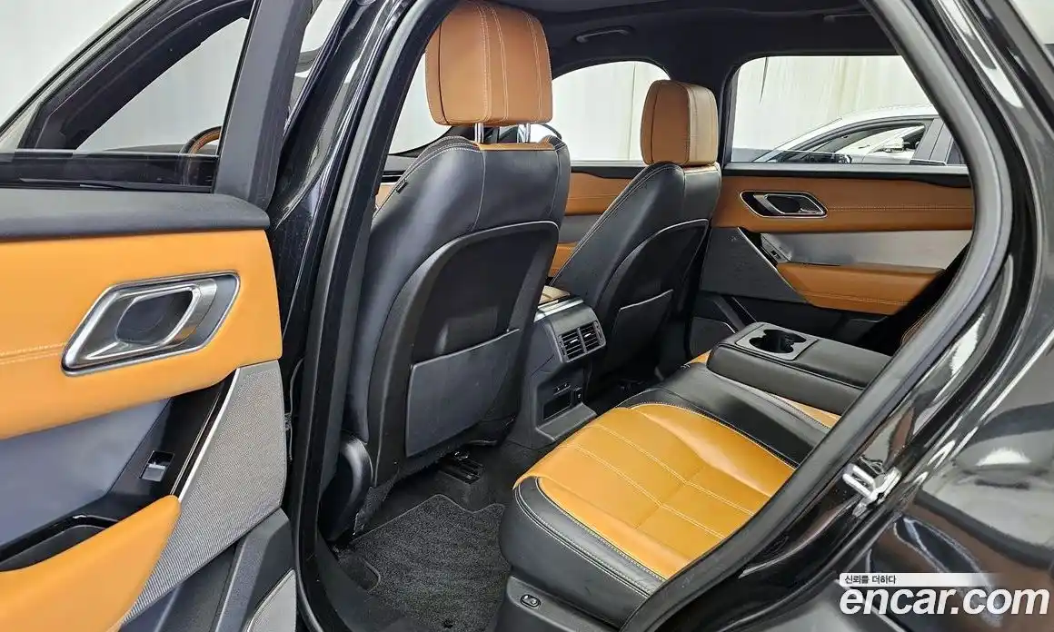 Land Rover Range-Rover Velar 2018 3.0 гидро в Москве № 1619682, фото 16