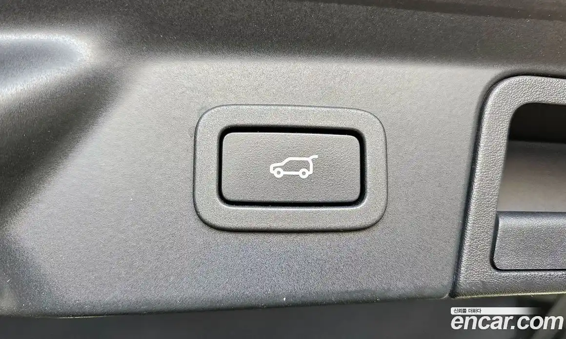 Land Rover Range-Rover Velar 2018 3.0 гидро в Москве № 1619682, фото 27