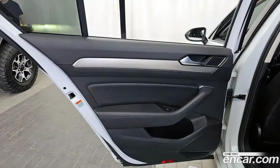 Volkswagen Passat 2018 2.0 гидро в Москве № 1623147, фото 15