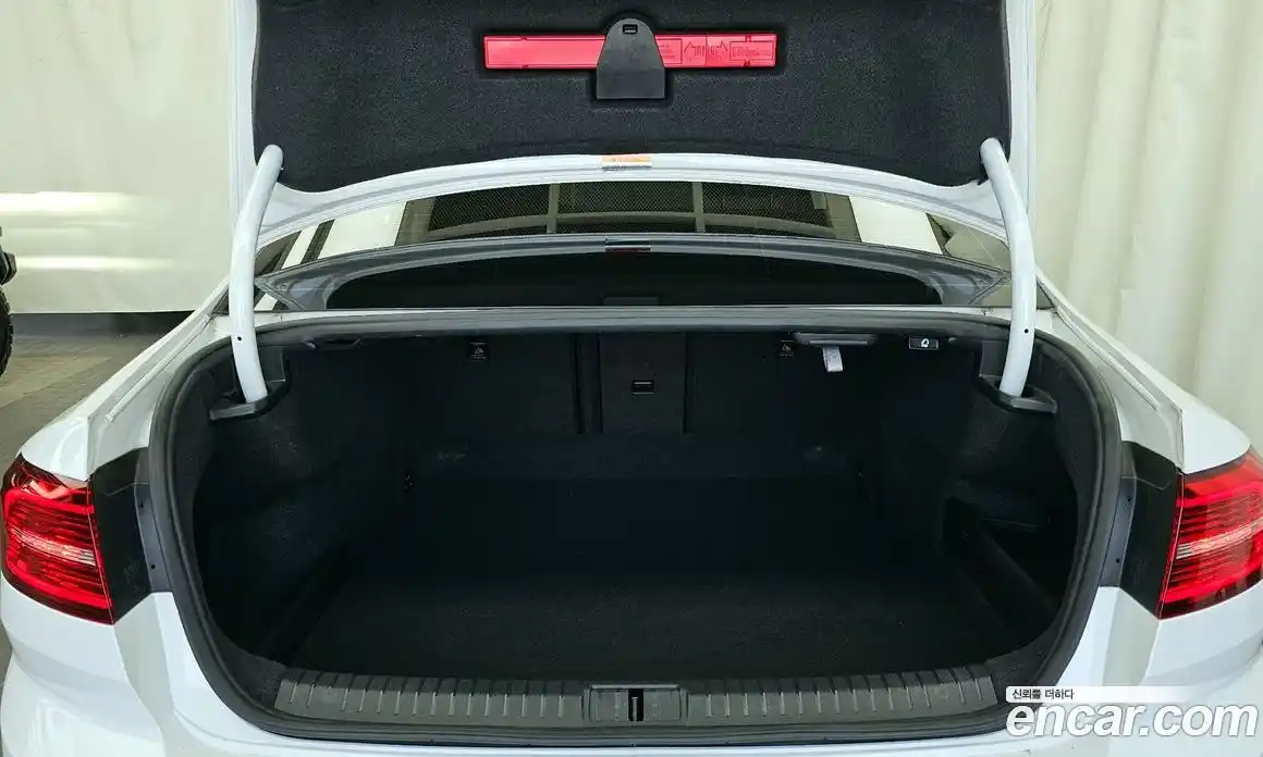 Volkswagen Passat 2018 2.0 гидро в Москве № 1623147, фото 26
