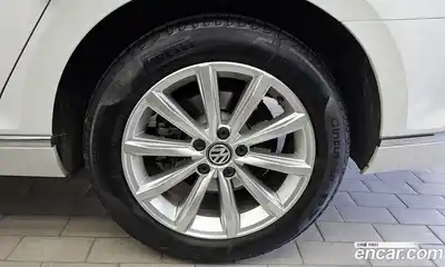 Volkswagen Passat 2018 2.0 гидро в Москве № 1623147, миниатюра 7