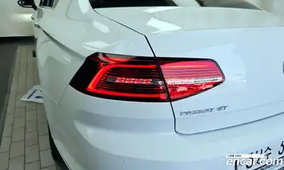 Volkswagen Passat 2018 2.0 гидро в Москве № 1623147, миниатюра 9