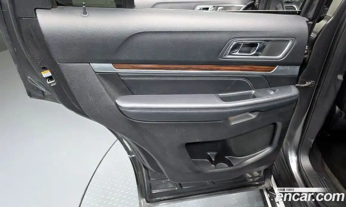 Ford Explorer 2018 3.5 гидро в Москве № 1625014, фото 15