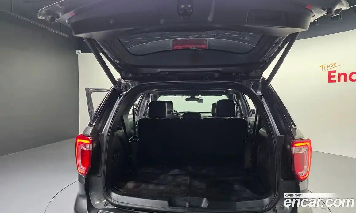 Ford Explorer 2018 3.5 гидро в Москве № 1625014, фото 26