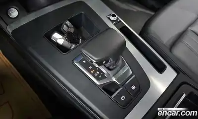 Audi Q5 2022 2.0 гидро в Москве № 163070, миниатюра 9