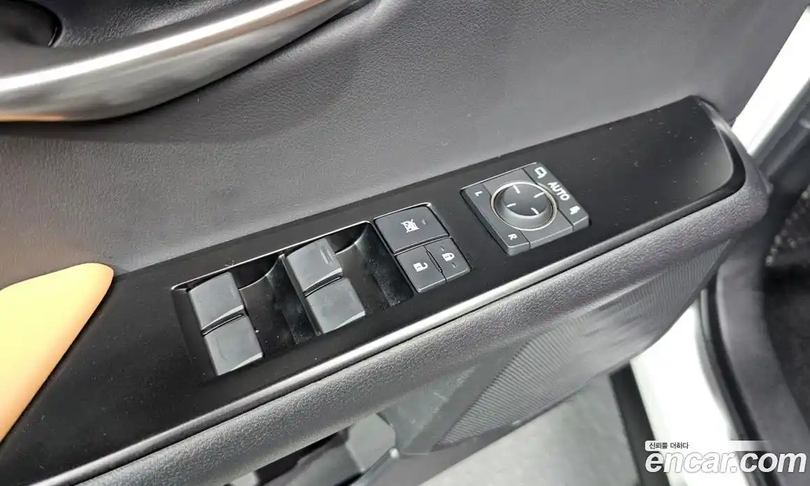 Lexus UX 2024 2.0 гидро в Москве № 168105, фото 17