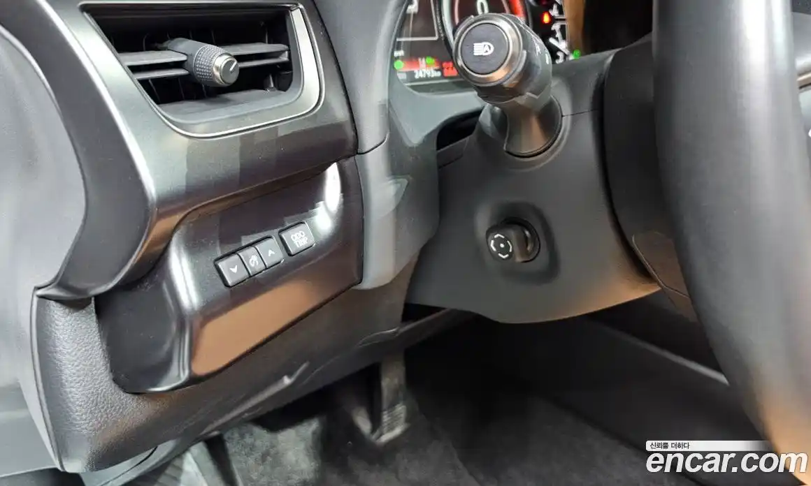 Lexus UX 2024 2.0 гидро в Москве № 168105, фото 18