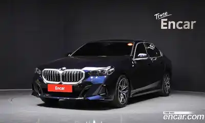 BMW 5-Series, 2024