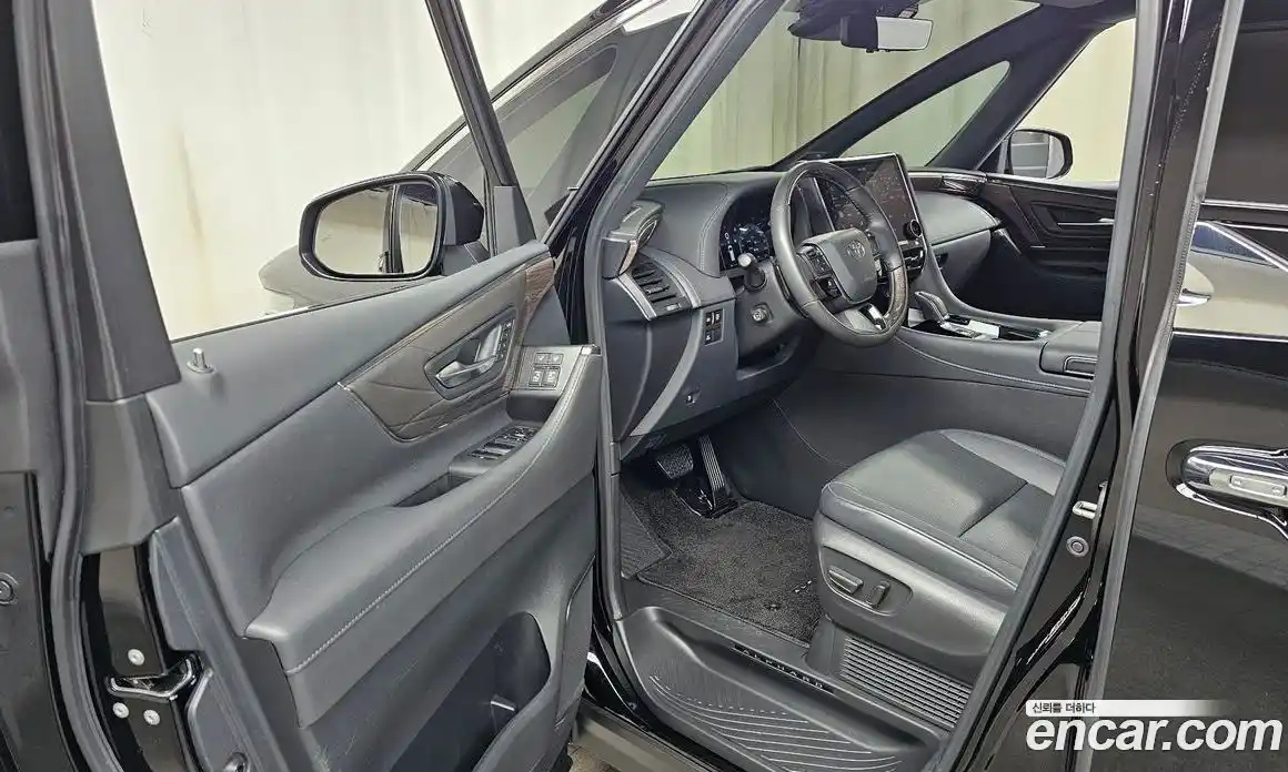 Toyota Alphard 2023 2.5 гидро в Москве № 1695773, фото 13