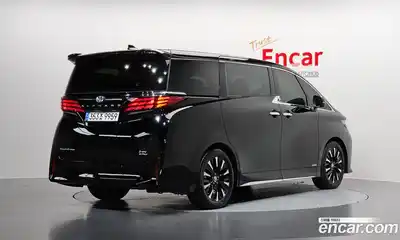 Toyota Alphard 2023 2.5 гидро в Москве № 1695773, миниатюра 2