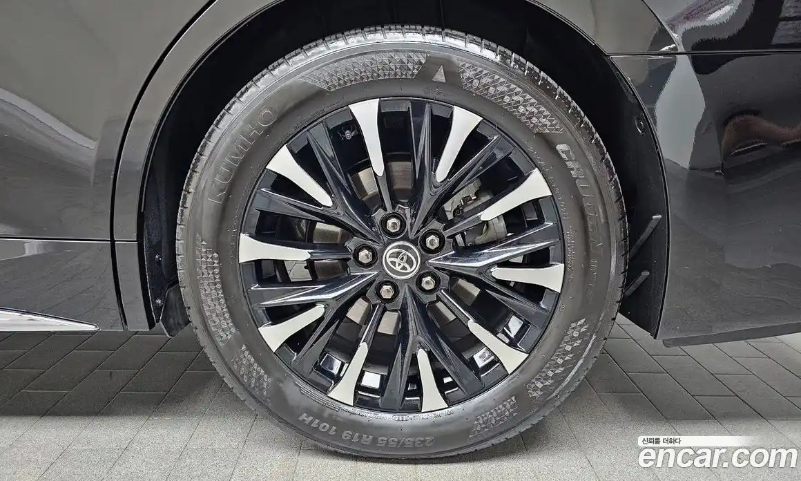 Toyota Alphard 2023 2.5 гидро в Москве № 1695773, фото 7