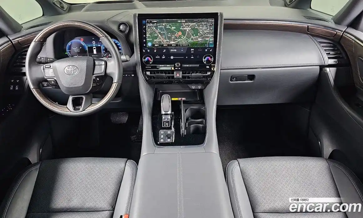 Toyota Alphard 2023 2.5 гидро в Москве № 1695773, фото 10