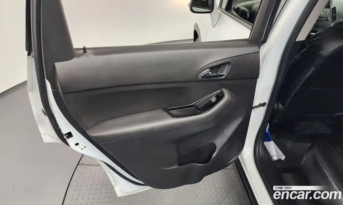 Chevrolet Orlando 2015 2.0 гидро в Москве № 1760406, фото 15