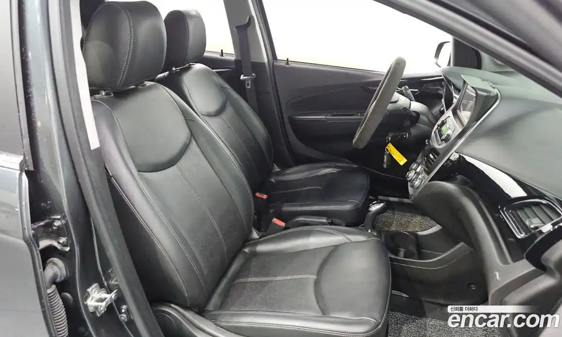 Chevrolet Spark 2017 1.0 гидро в Москве, фото 16