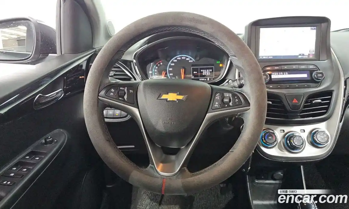 Chevrolet Spark 2017 1.0 гидро в Москве, фото 17