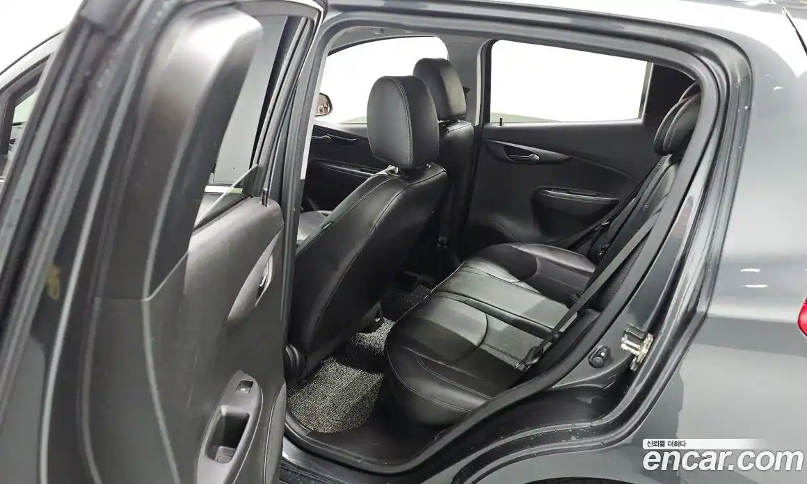 Chevrolet Spark 2017 1.0 гидро в Москве, фото 25