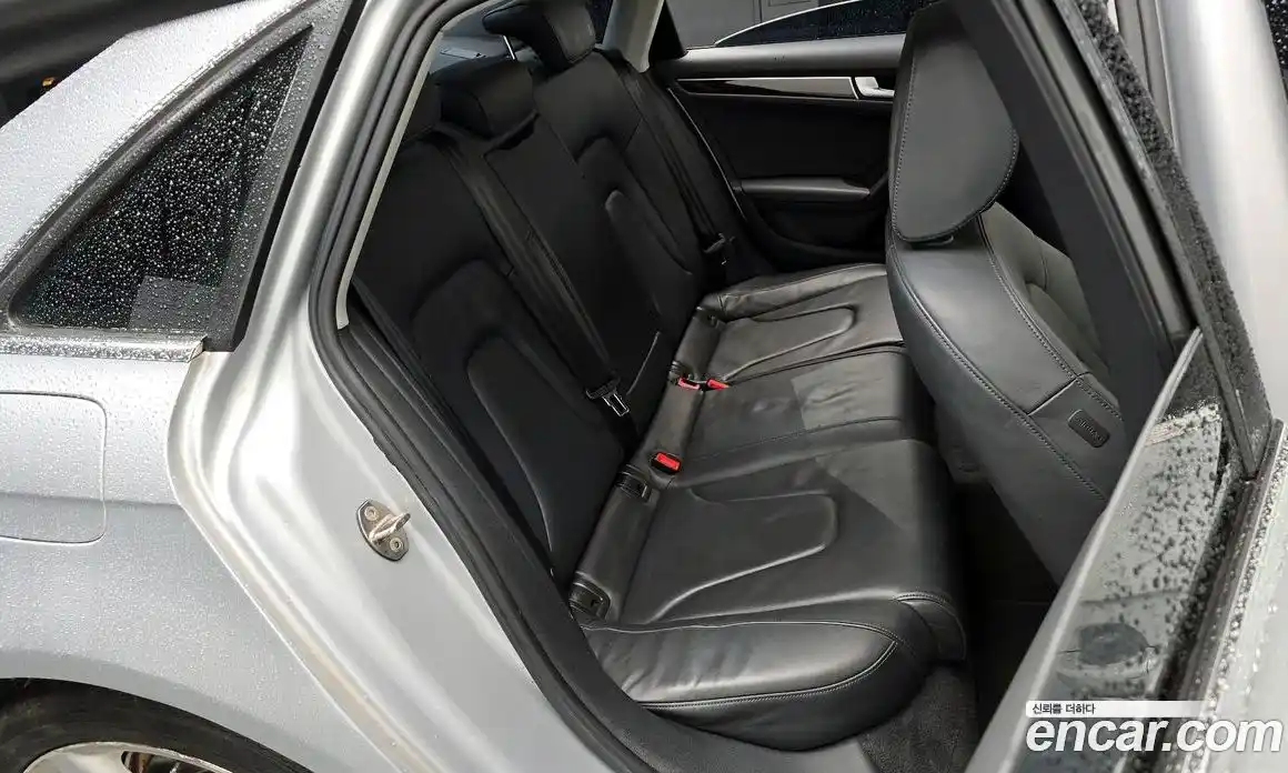 Audi A4 2010 2.0 гидро в Москве № 1762972, фото 18