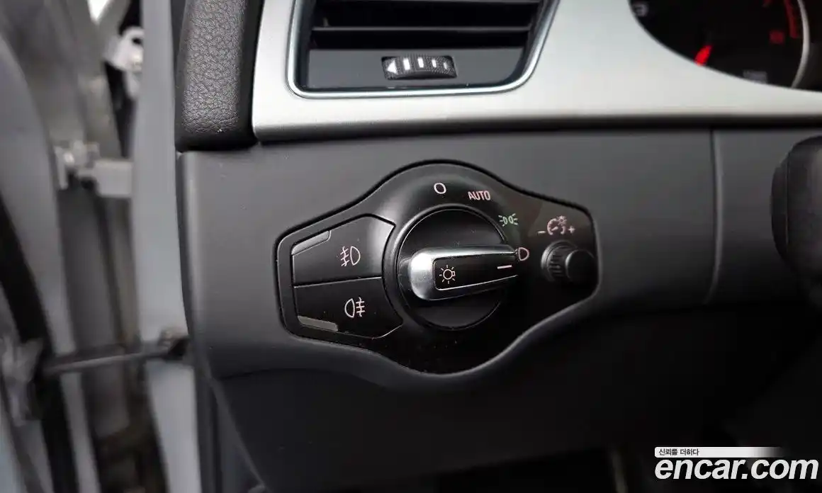 Audi A4 2010 2.0 гидро в Москве № 1762972, фото 22