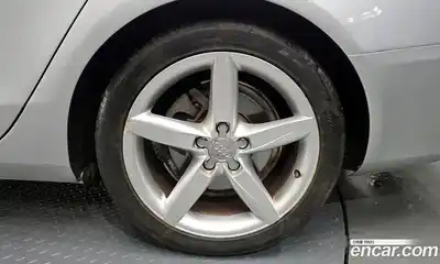 Audi A4 2010 2.0 гидро в Москве № 1762972, миниатюра 5