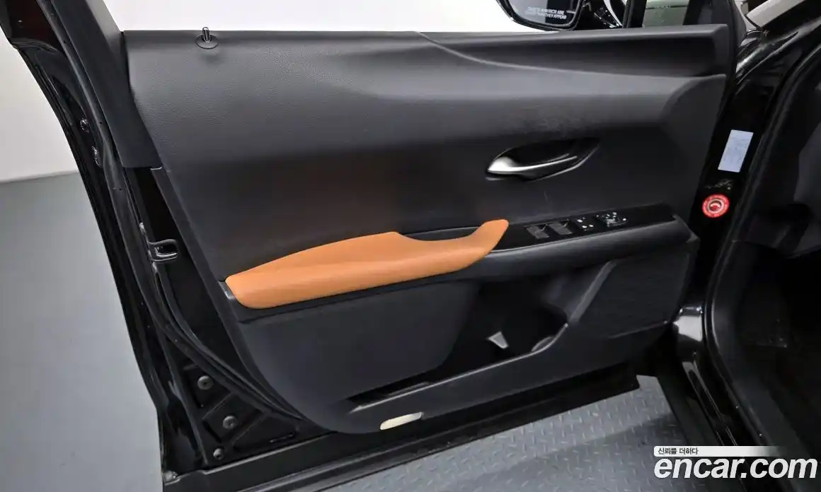 Lexus UX 2020 2.0 гидро в Москве № 1764894, фото 14