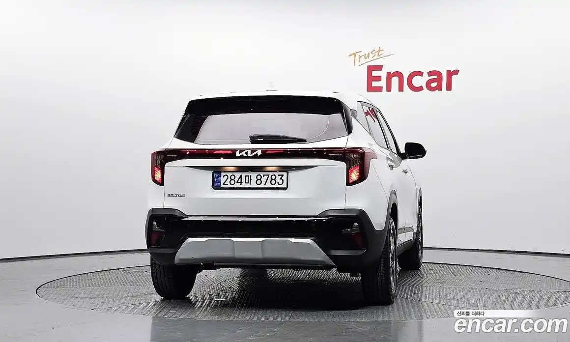 Kia Seltos 2023 1.6 гидро в Москве № 1831295, фото 4