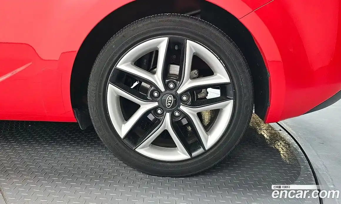 Kia Porte 2013 1.6 гидро в Москве № 1831802, фото 7