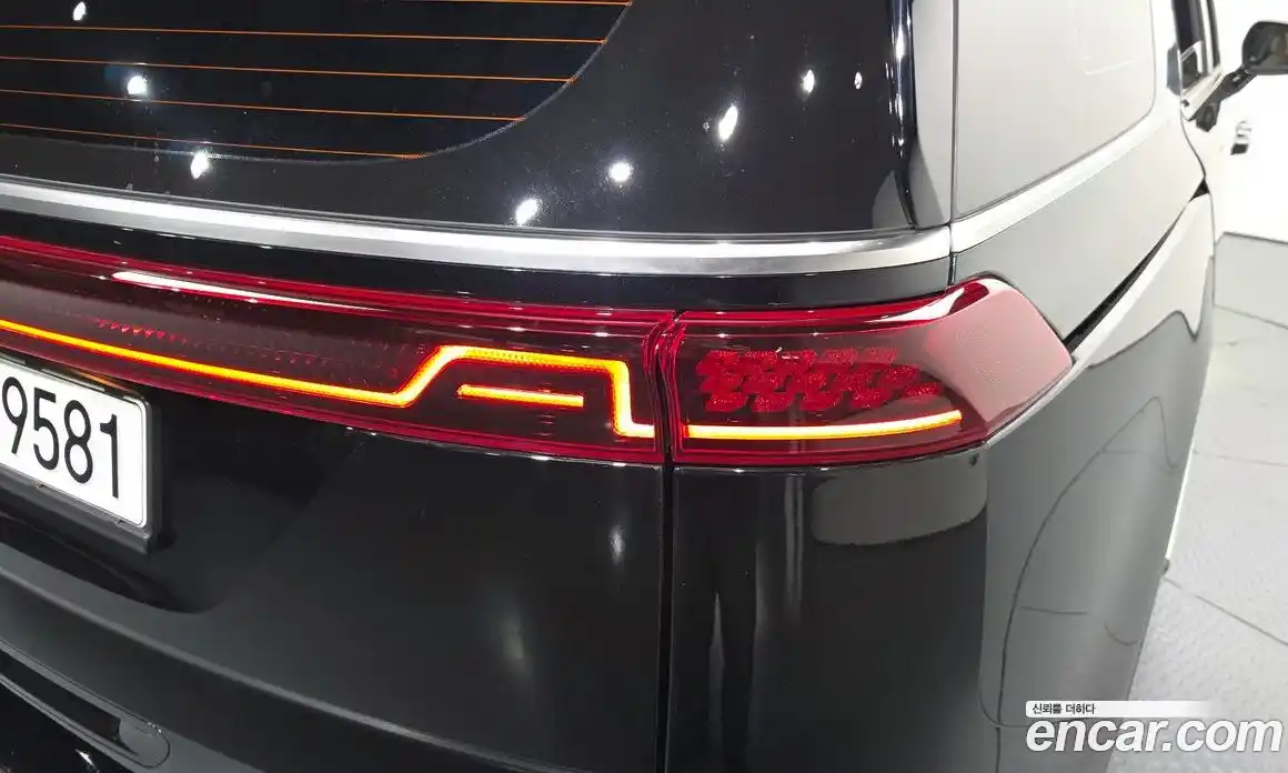 Kia Canival 2022 3.5 гидро в Москве № 1832028, фото 9