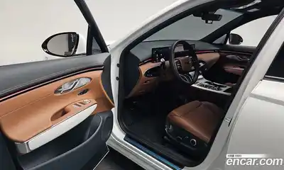 Genesis GV70 2025 2.5 гидро в Москве № 1832134, миниатюра 12