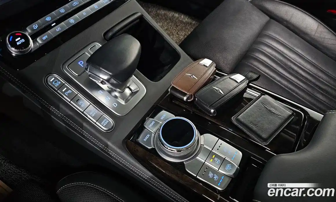 Genesis G90 2019 3.8 гидро в Москве № 1832452, фото 12