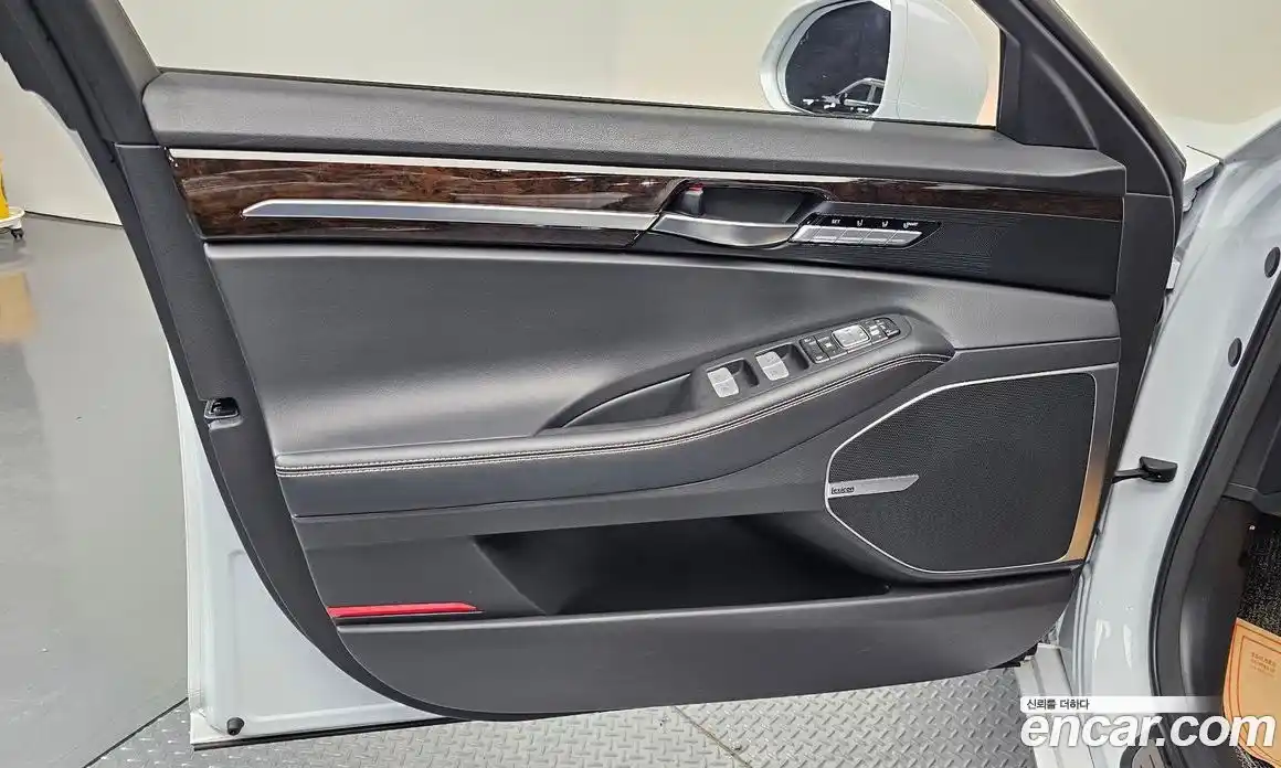 Genesis G90 2019 3.8 гидро в Москве № 1832452, фото 14