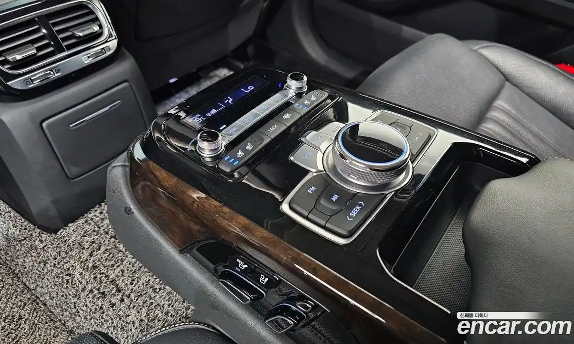 Genesis G90 2019 3.8 гидро в Москве № 1832452, фото 24