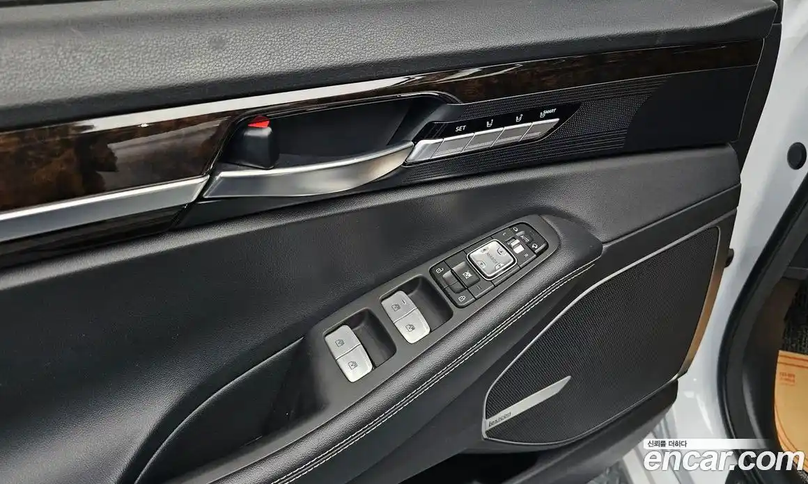 Genesis G90 2019 3.8 гидро в Москве № 1832452, фото 29