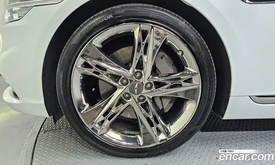 Genesis G90 2019 3.8 гидро в Москве № 1832452, фото 5