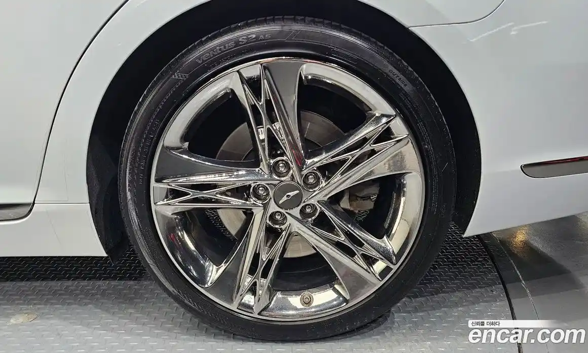 Genesis G90 2019 3.8 гидро в Москве № 1832452, фото 7