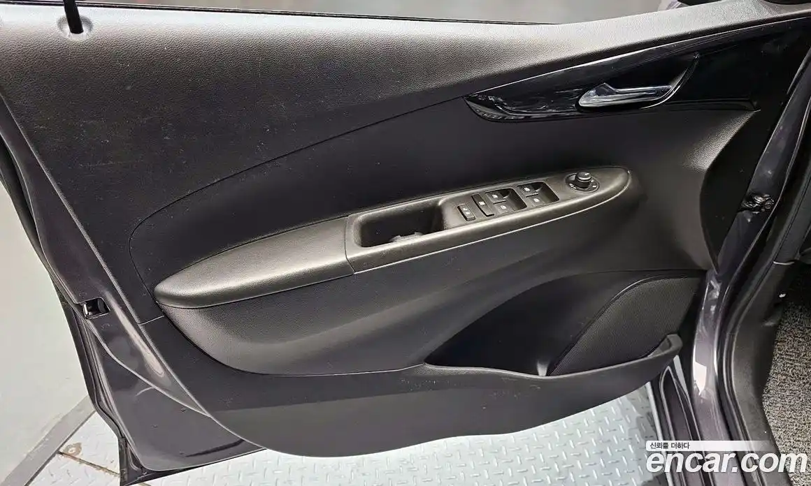 Chevrolet Spark 2016 1.0 гидро в Москве, фото 14