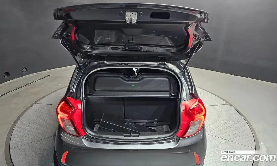 Chevrolet Spark 2016 1.0 гидро в Москве, фото 26