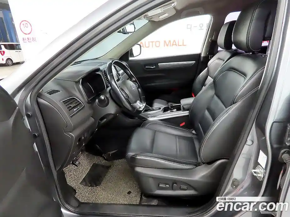 Renault QM6 2017 2.0 гидро в Москве № 1835065, фото 10