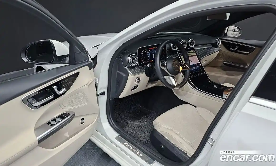 Mercedes-Benz C-Class 2023 2.0 гидро в Москве № 1835256, фото 13