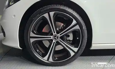 Mercedes-Benz C-Class 2023 2.0 гидро в Москве № 1835256, миниатюра 5