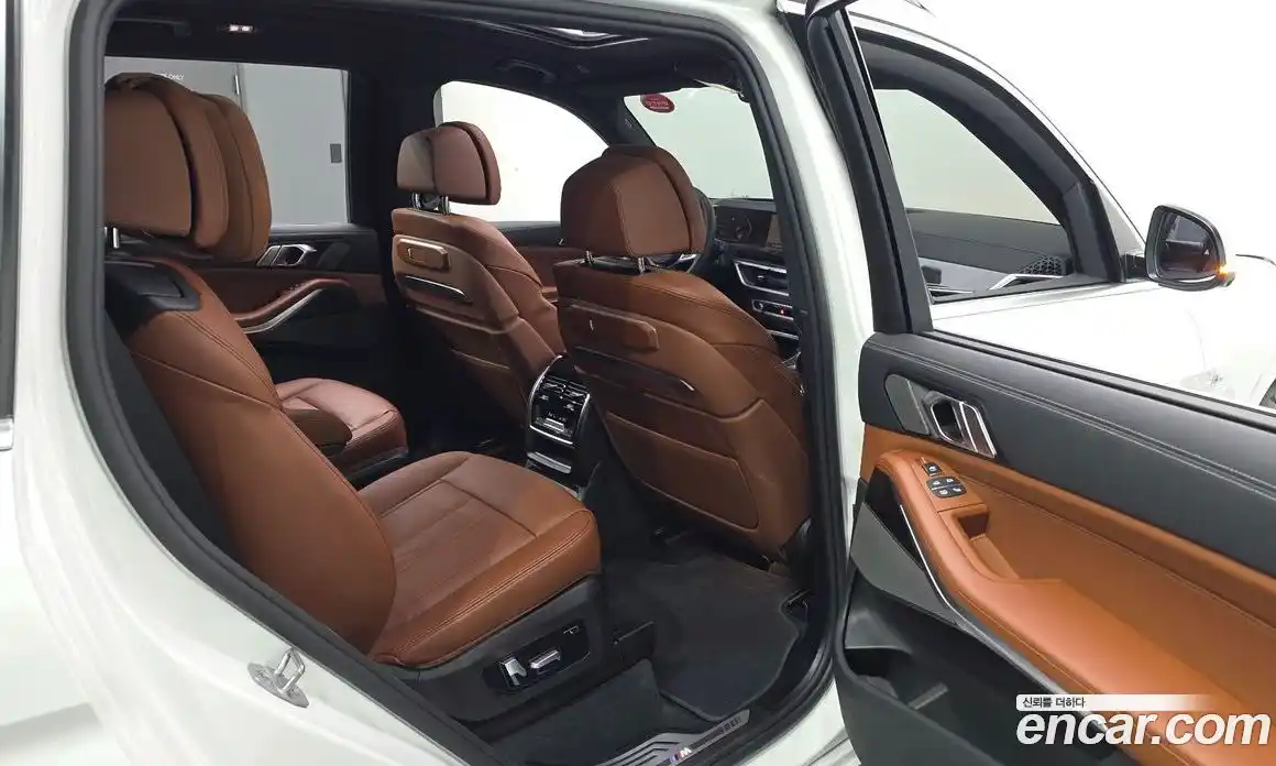 BMW X7 2025 3.0 гидро в Москве № 1835303, фото 16