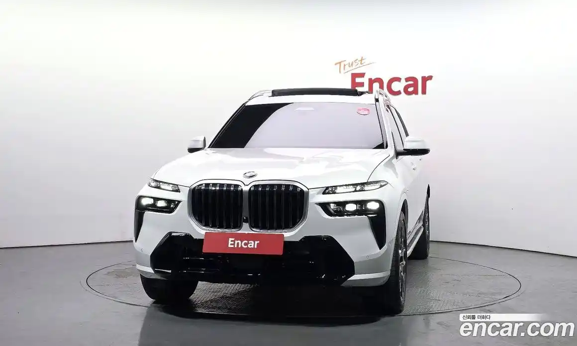 BMW X7 2025 3.0 гидро в Москве № 1835303, фото 3
